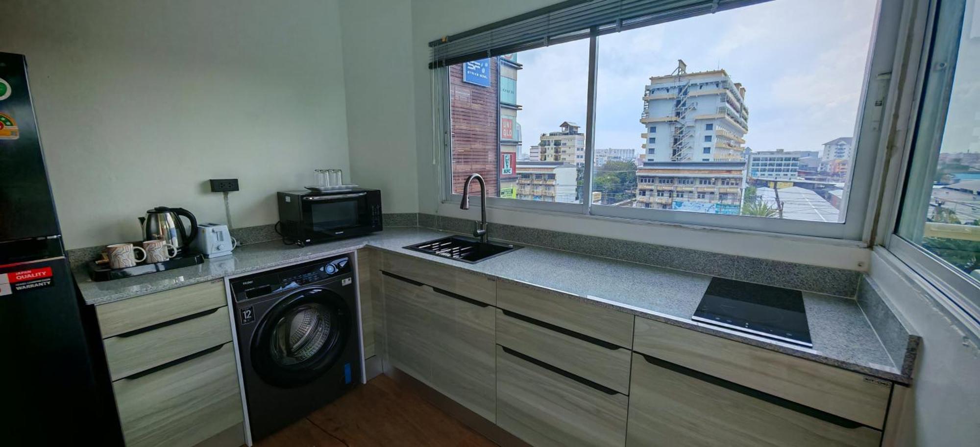 Condo Express View Talay 6 Pattaya Exteriör bild