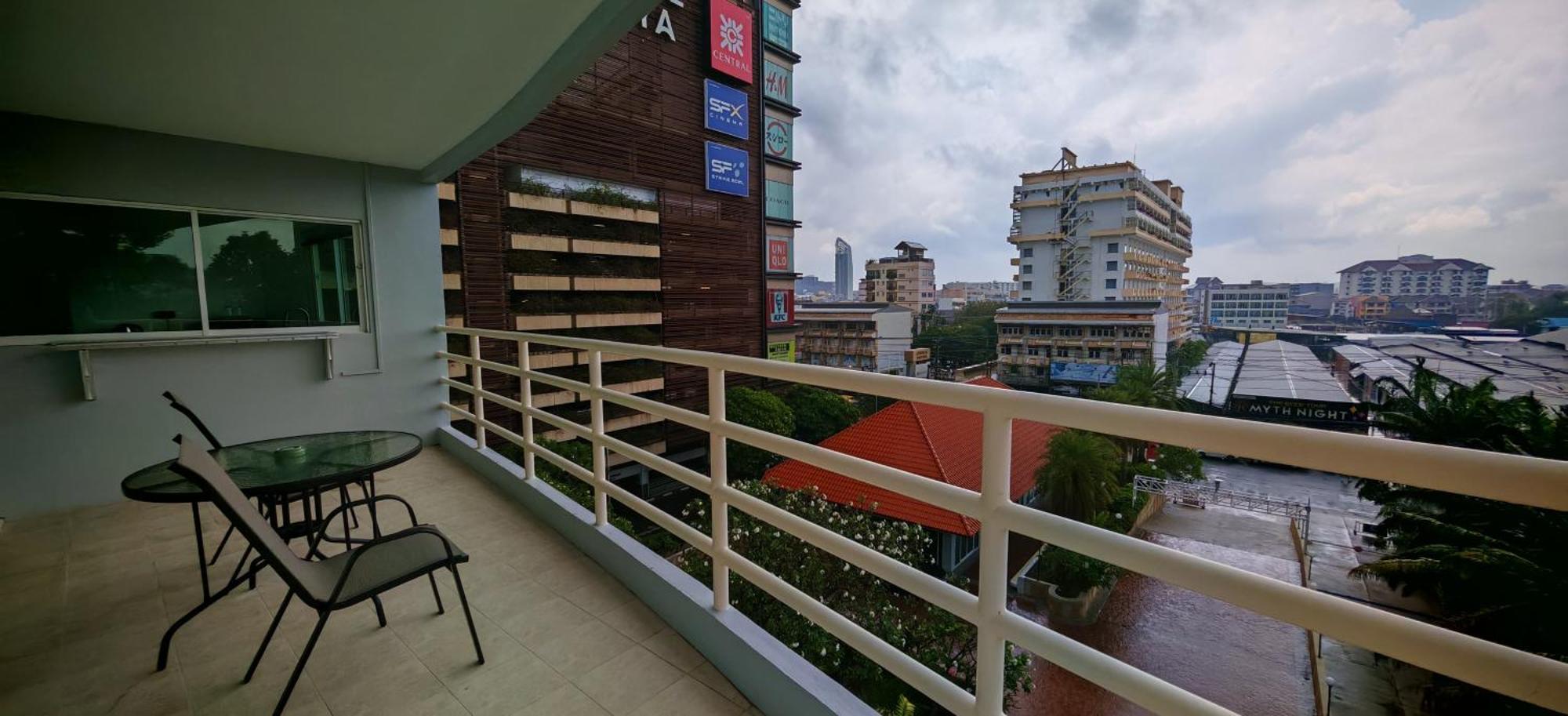 Condo Express View Talay 6 Pattaya Exteriör bild