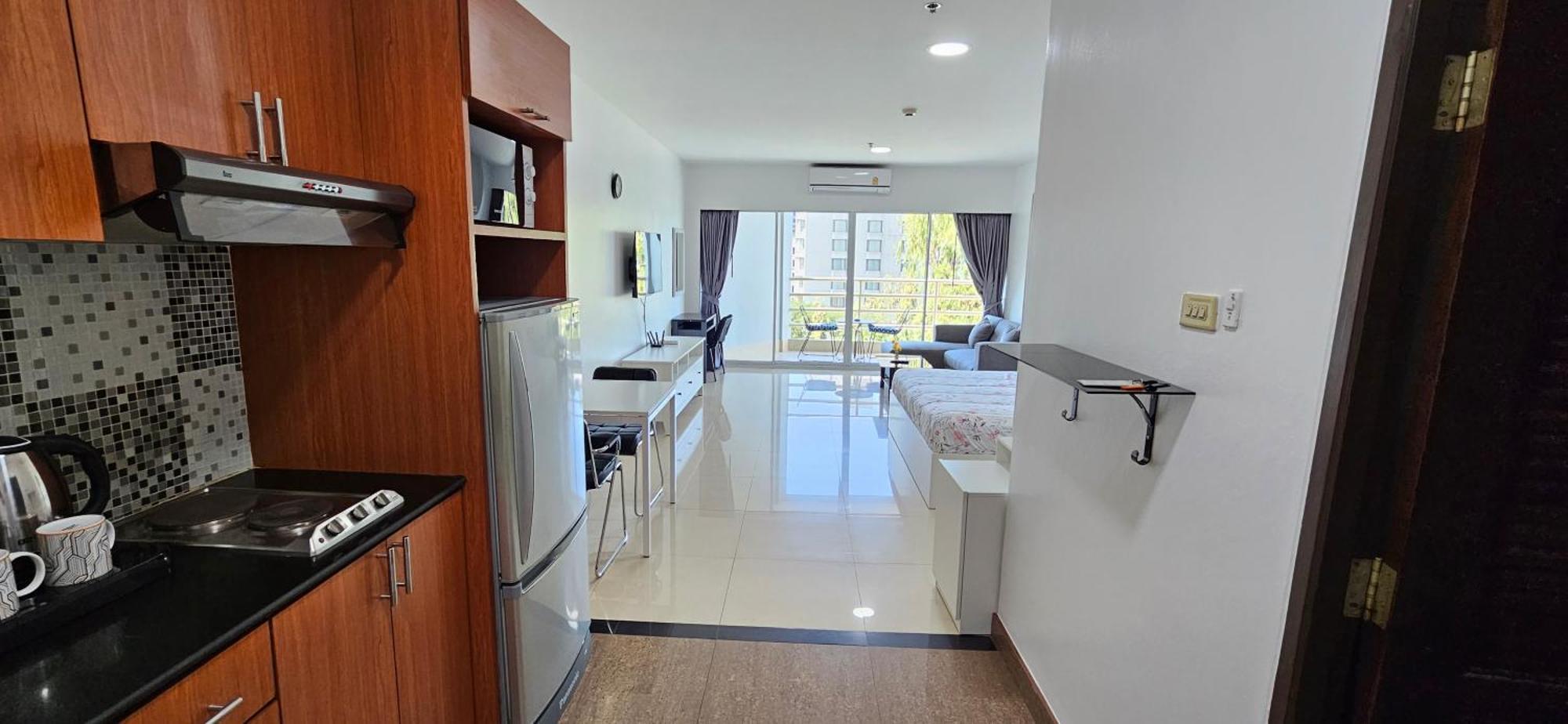 Condo Express View Talay 6 Pattaya Exteriör bild