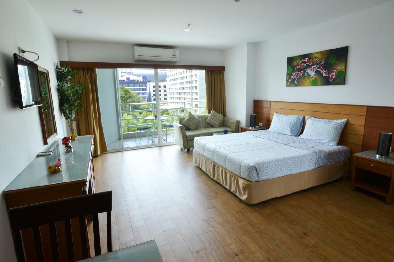 Condo Express View Talay 6 Pattaya Exteriör bild